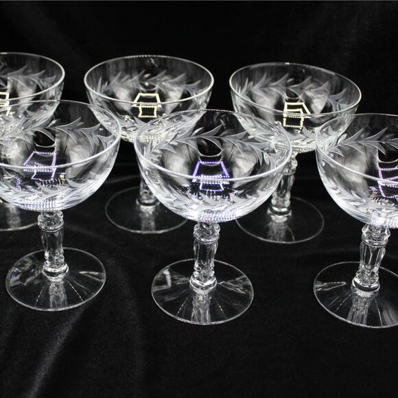Vintage Fostoria Champagne Glasses Holly Pattern Elegant Holiday Table Set of 6 - Picture 5 of 6
